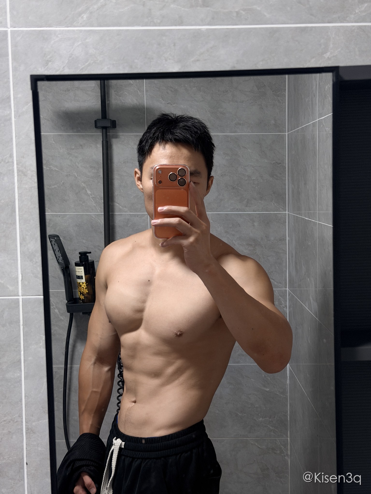 腹肌线条